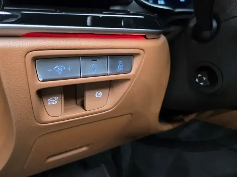 2023 Genesis G80 с пробегом 25 790 км