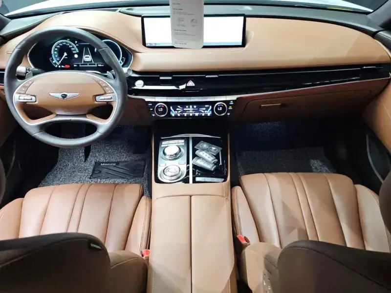 2023 Genesis G80 с пробегом 44 598 км