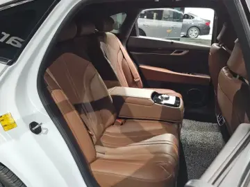 2023 Genesis G80 с пробегом 44 598 км