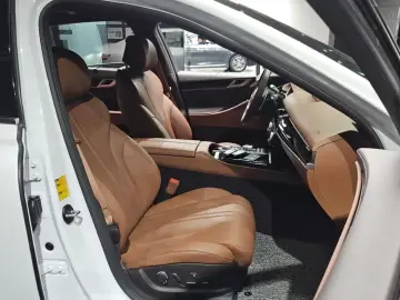 2023 Genesis G80 с пробегом 44 598 км