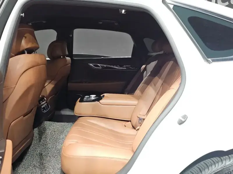 2023 Genesis G80 с пробегом 44 598 км