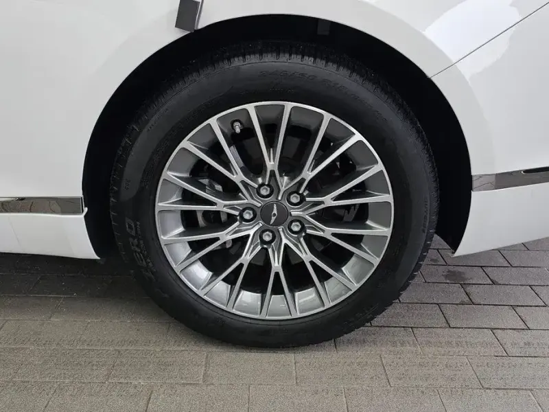 2023 Genesis G80 с пробегом 51 619 км