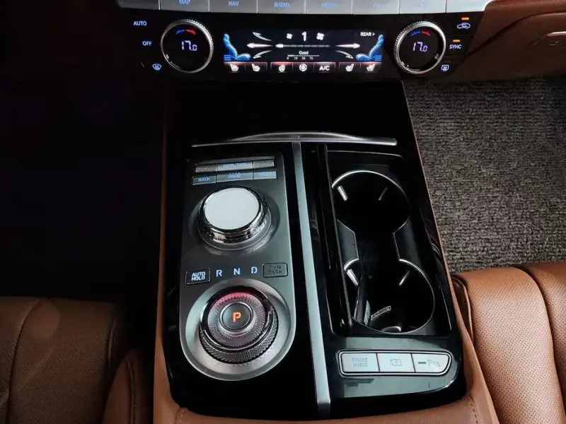 2023 Genesis G80 с пробегом 40 575 км