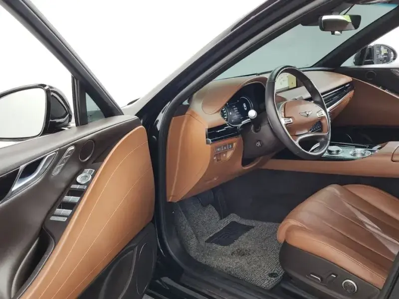 2023 Genesis G80 с пробегом 40 575 км