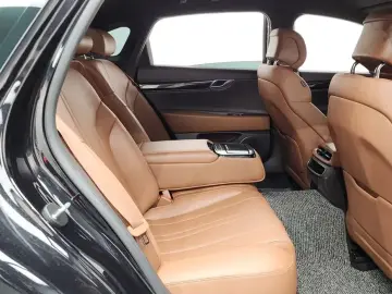 2023 Genesis G80 с пробегом 40 575 км