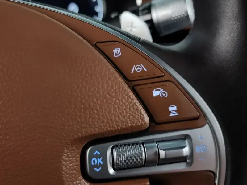 2023 Genesis G80 с пробегом 40 575 км