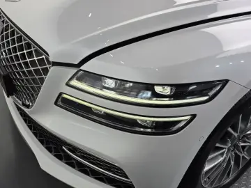 2023 Genesis G80 с пробегом 30 456 км