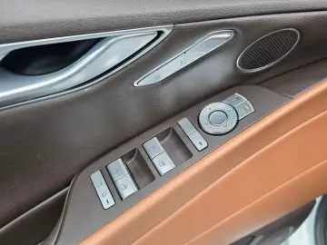 2023 Genesis G80 с пробегом 30 456 км