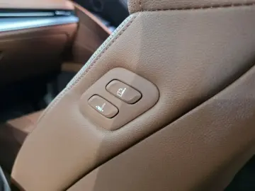 2023 Genesis G80 с пробегом 30 456 км
