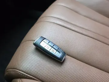 2023 Genesis G80 с пробегом 38 901 км