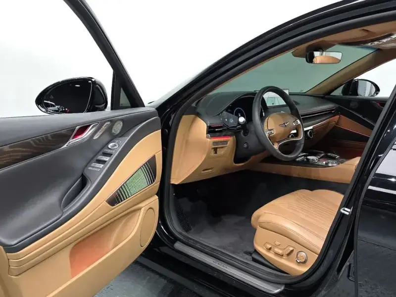 2023 Genesis G80 с пробегом 44 575 км