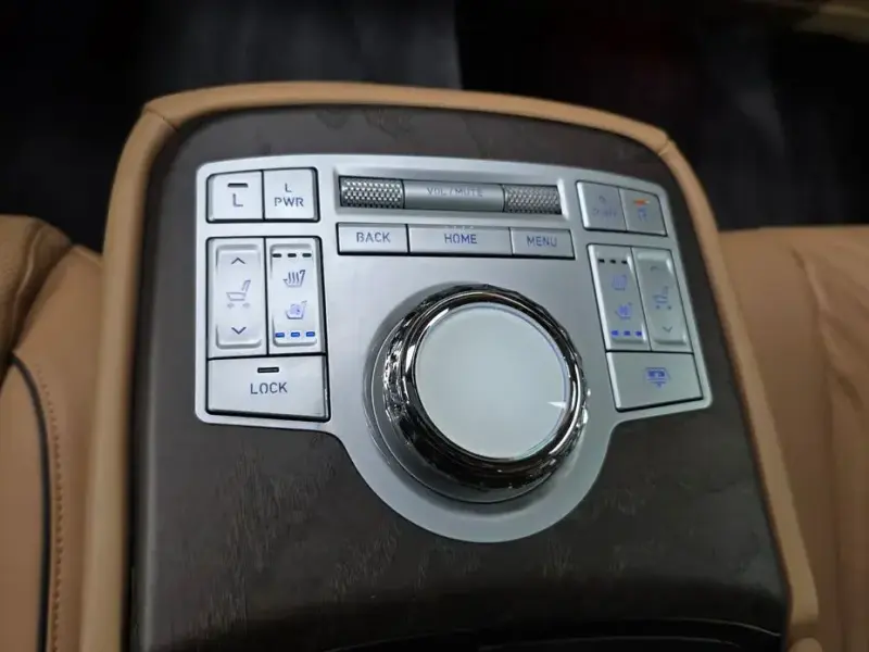 2023 Genesis G80 с пробегом 44 575 км