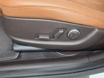 2023 Genesis G80 с пробегом 70 492 км