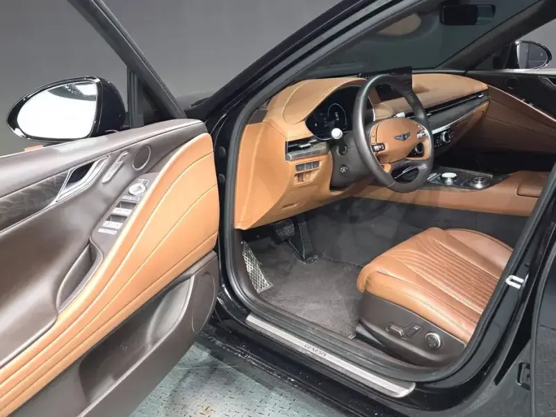 2023 Genesis G80 с пробегом 48 276 км