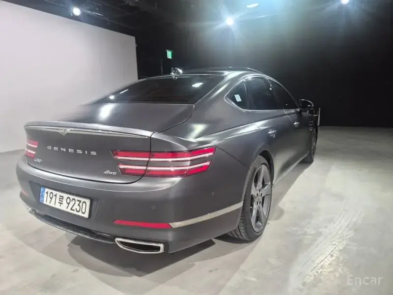 2023 Genesis G80 с пробегом 25 240 км