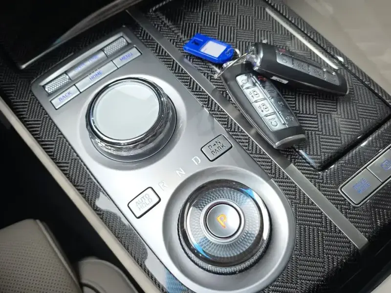 2023 Genesis G80 с пробегом 80 853 км