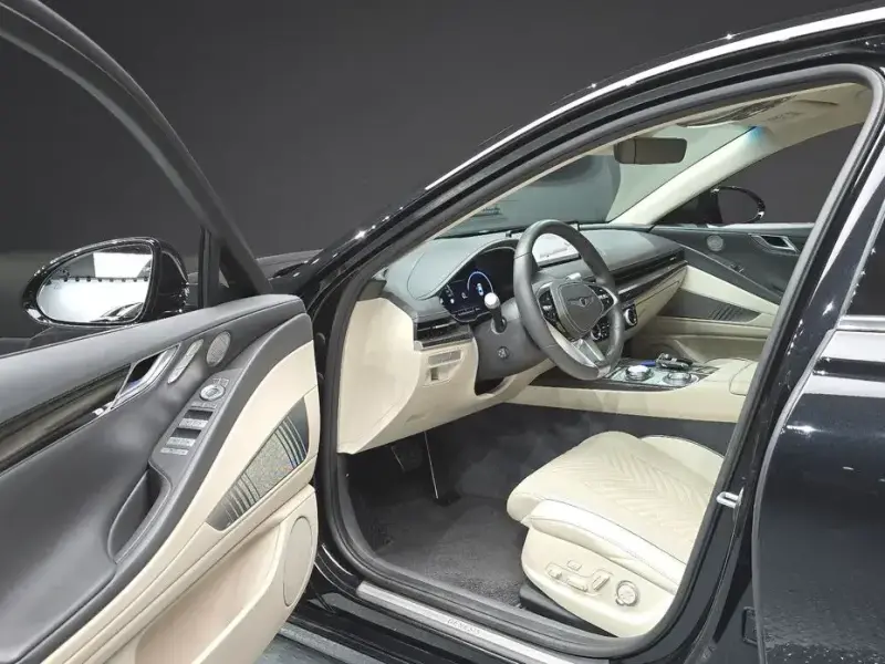 2023 Genesis G80 с пробегом 80 853 км