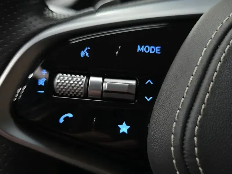 2023 Genesis G80 с пробегом 80 853 км