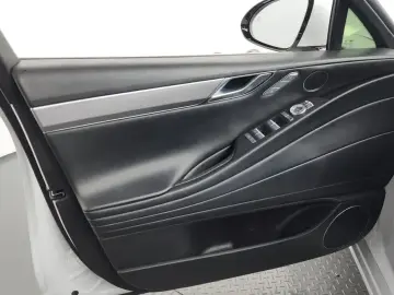 2023 Genesis G80 с пробегом 63 591 км