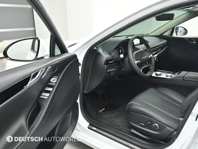 2023 Genesis G80 с пробегом 18 018 км