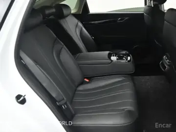 2023 Genesis G80 с пробегом 18 018 км