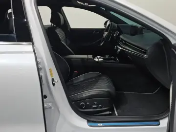 2023 Genesis G80 с пробегом 47 858 км