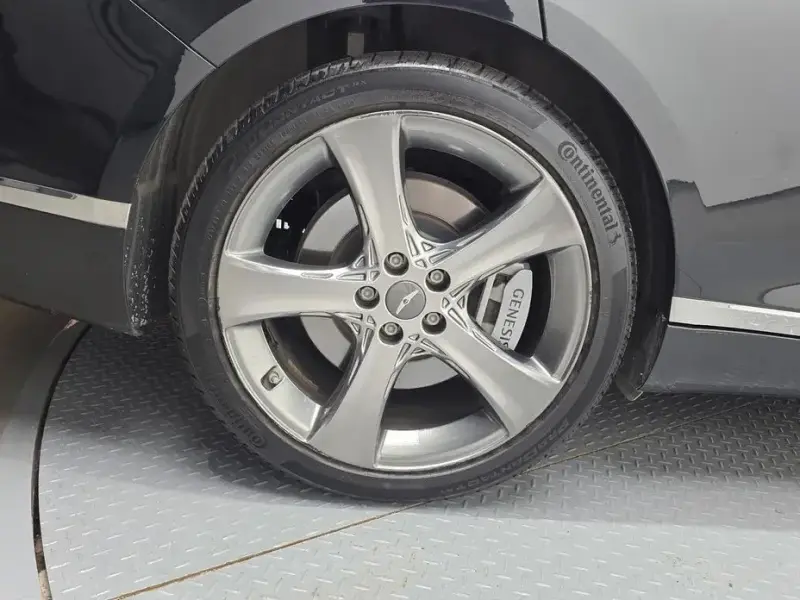 2023 Genesis G80 с пробегом 58 638 км