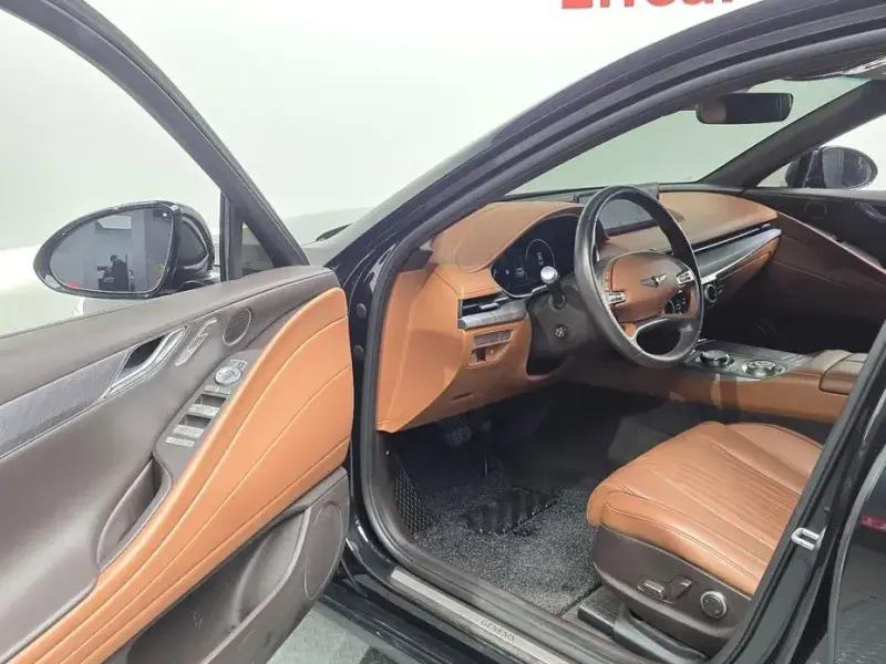 2023 Genesis G80 с пробегом 58 638 км