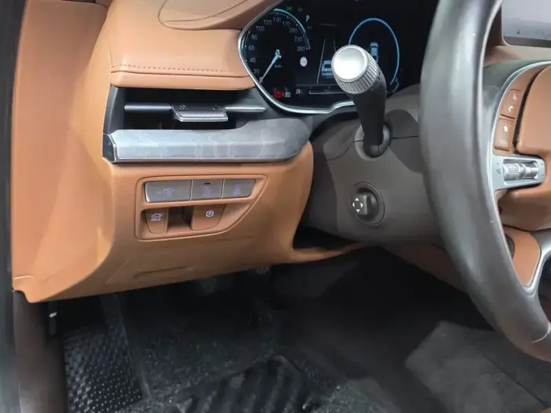 2023 Genesis G80 с пробегом 58 638 км