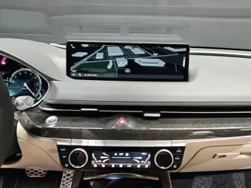2023 Genesis G80 с пробегом 15 216 км