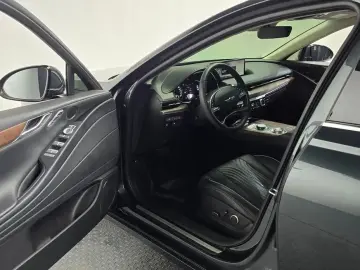 2023 Genesis G80 с пробегом 11 854 км