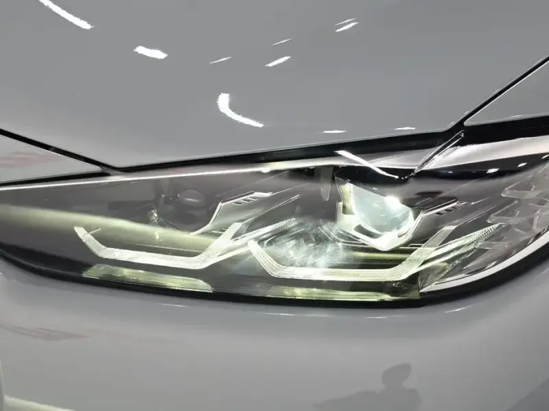 2022 BMW i4 с пробегом 56 797 км