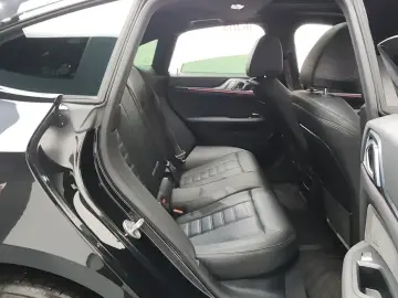 2022 BMW i4 с пробегом 53 769 км