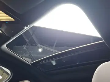 2023 BMW i4 с пробегом 24 393 км