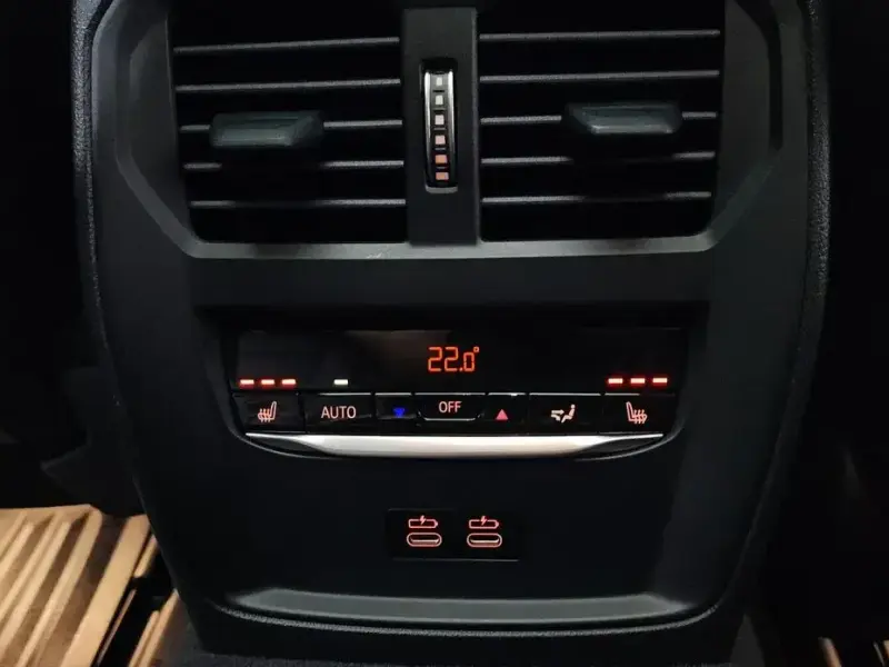 2022 BMW i4 с пробегом 53 769 км