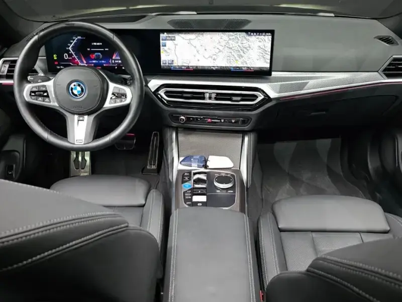 2023 BMW i4 с пробегом 14 627 км
