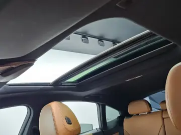 2022 BMW i4 с пробегом 157 898 км