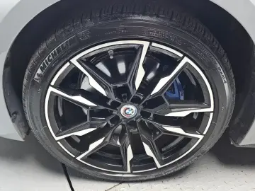 2022 BMW i4 с пробегом 49 431 км