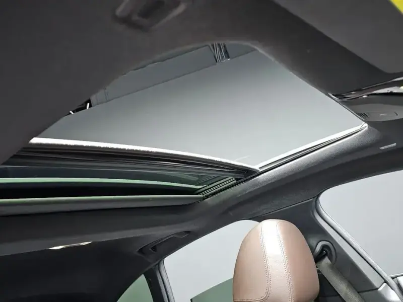 2022 BMW i4 с пробегом 49 431 км