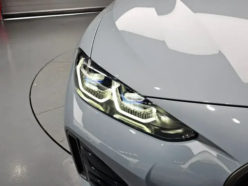 2022 BMW i4 с пробегом 49 431 км