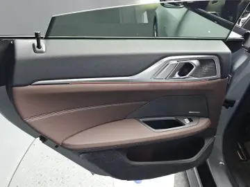 2022 BMW i4 с пробегом 49 431 км