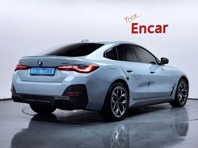 2024 BMW i4 с пробегом 8 835 км