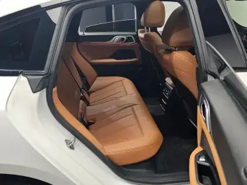 2022 BMW i4 с пробегом 63 207 км