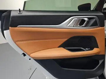 2022 BMW i4 с пробегом 63 207 км
