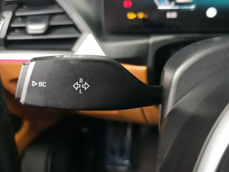 2022 BMW i4 с пробегом 63 207 км