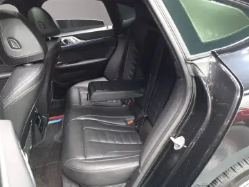 2022 BMW i4 с пробегом 41 121 км
