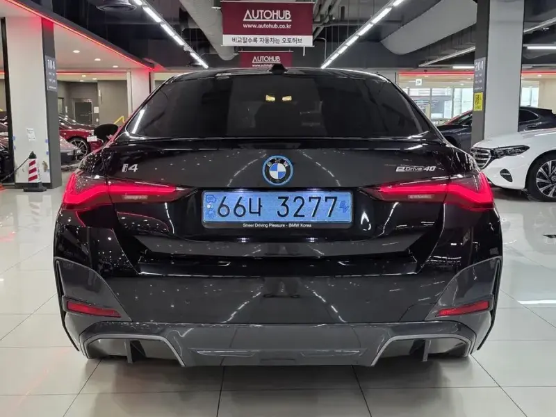 2023 BMW i4 с пробегом 40 573 км