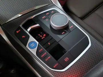 2023 BMW i4 с пробегом 40 573 км