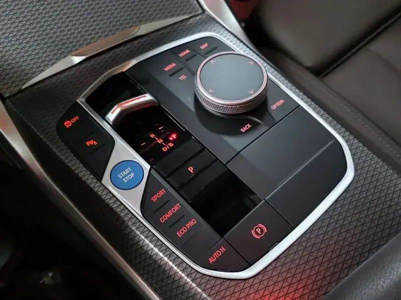 2023 BMW i4 с пробегом 40 573 км