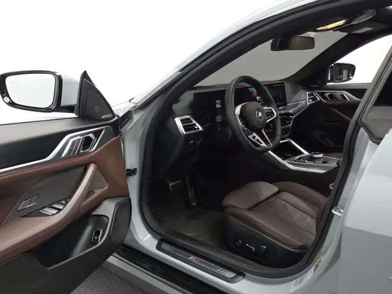 2025 BMW i4 с пробегом 4 446 км